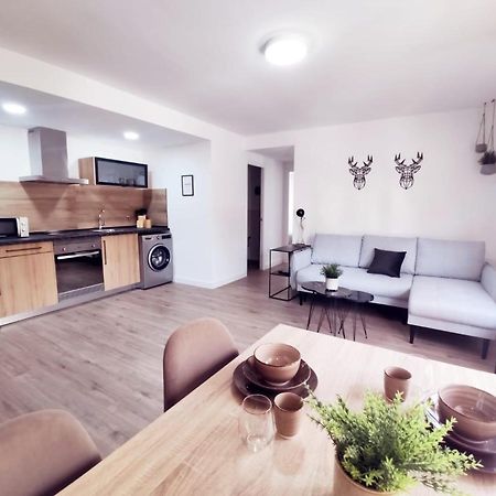 Apartamento Collarada Хака Экстерьер фото